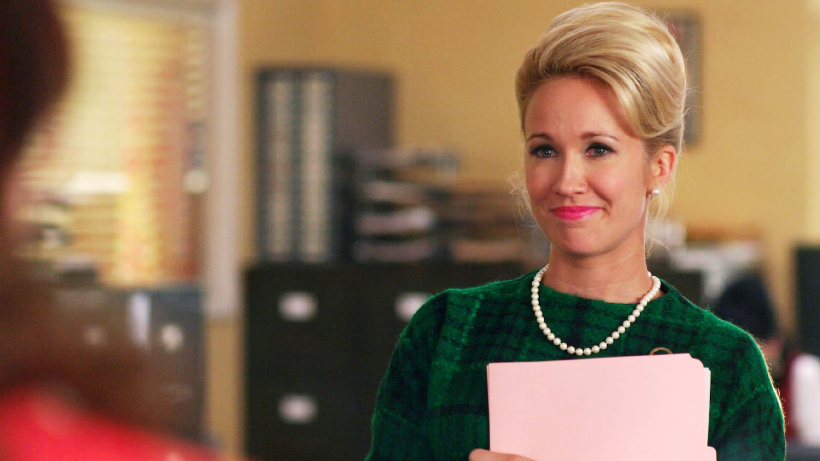 articles/2016/10/26/anna-camp-why-donald-trump-needs-to-watch-good-girls-revolt/161025-fallon-revolt-tease_wrtbtn