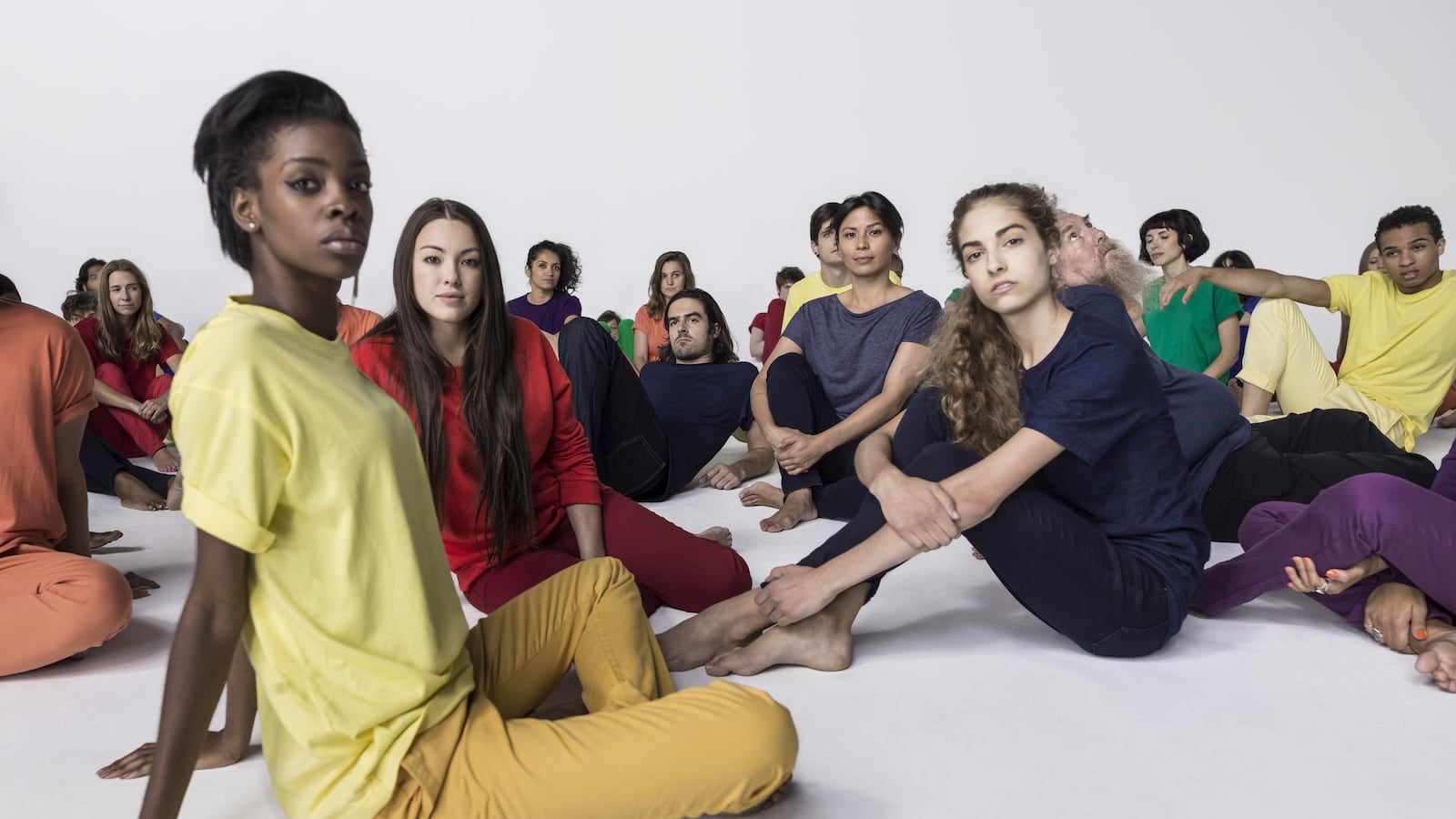 articles/2014/02/10/this-is-what-real-women-look-like/140210-leanin-getty-jones-tease_mfuztq