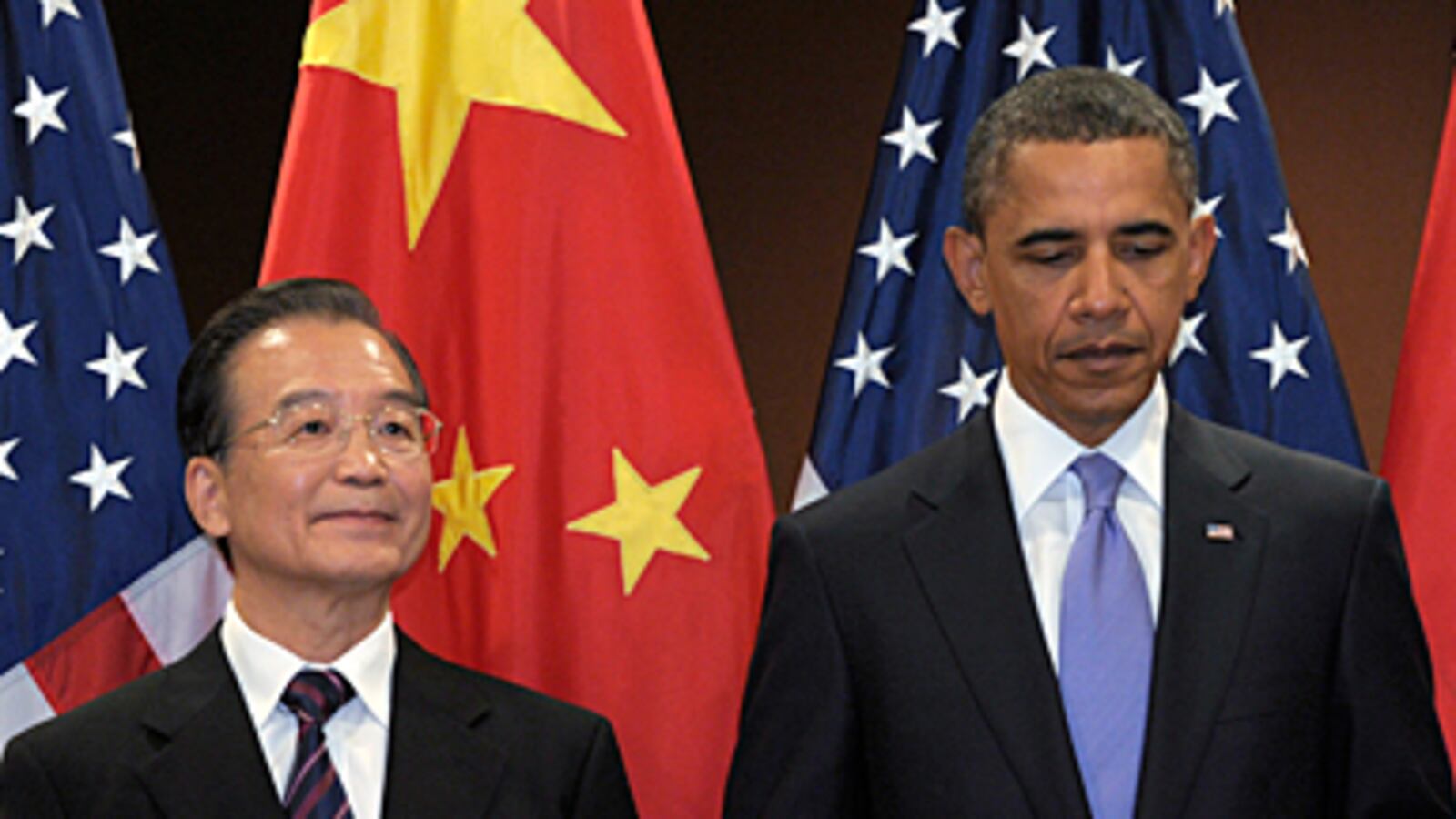 articles/2010/11/08/obamas-asia-trip-takes-aim-at-china/beinart-obama-asia_139524_qnyjnj