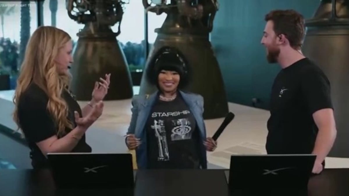 MAGA Rapper Nicki Minaj Makes Embarrassing Appearance at Elon Musk's Failed Rocket Launch