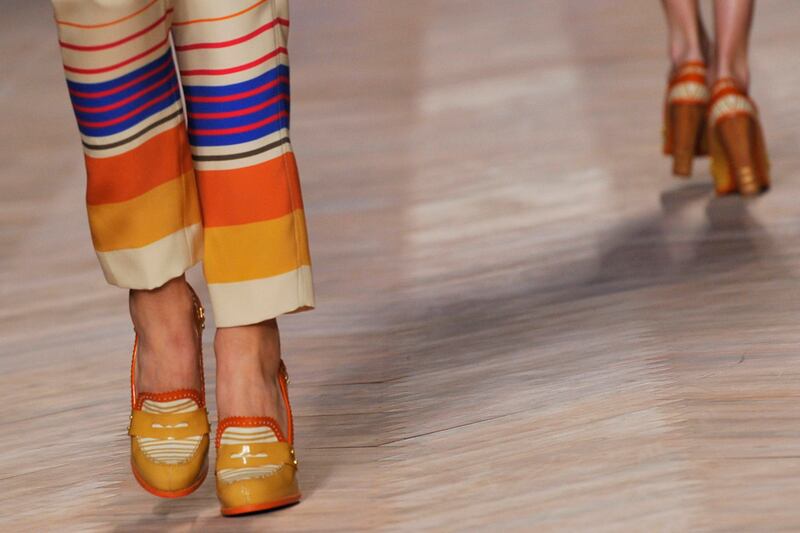 galleries/2011/09/12/new-york-fashion-week-spring-2012-day-4-photos/fashion-wrap4-hilfiger_cljuft