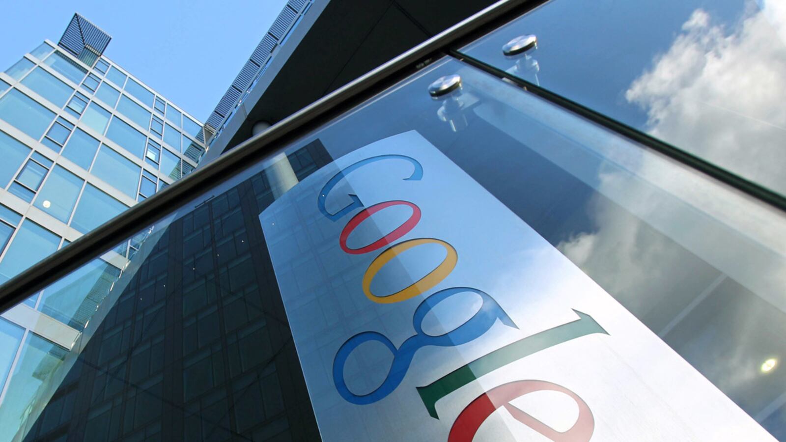 cheats/2012/10/15/eu-to-reject-google-privacy-changes/google-eu-reject-privacy-policy-cheat_srlefq