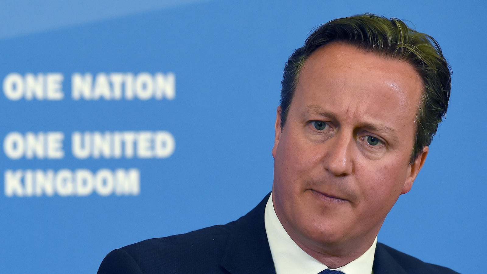 articles/2015/07/20/david-cameron-is-coming-for-your-teen-s-phone-to-keep-isis-away/150720-hines-cameron-tease_cormtz