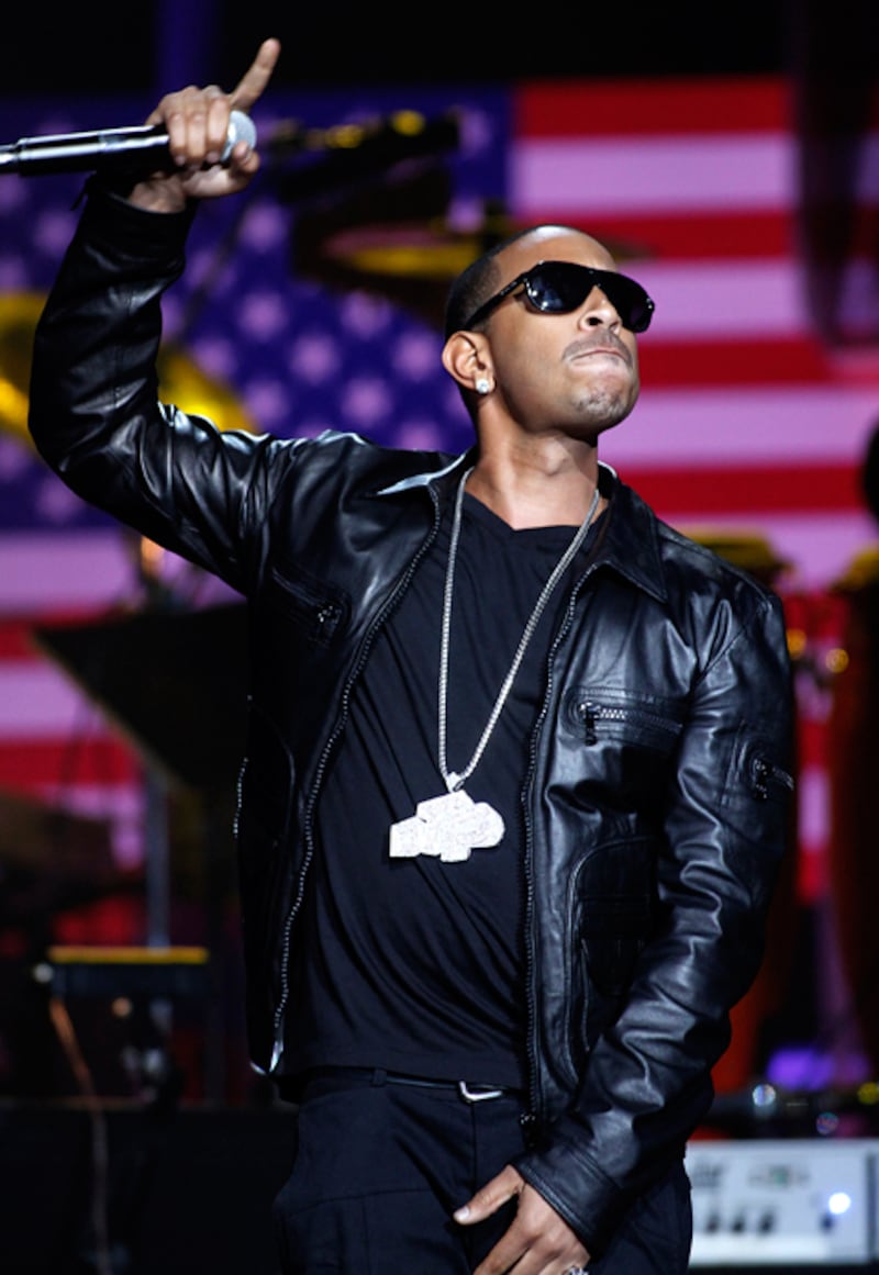 galleries/2010/09/16/oprah-feuds/oprah-feuds---ludacris_bj2js1