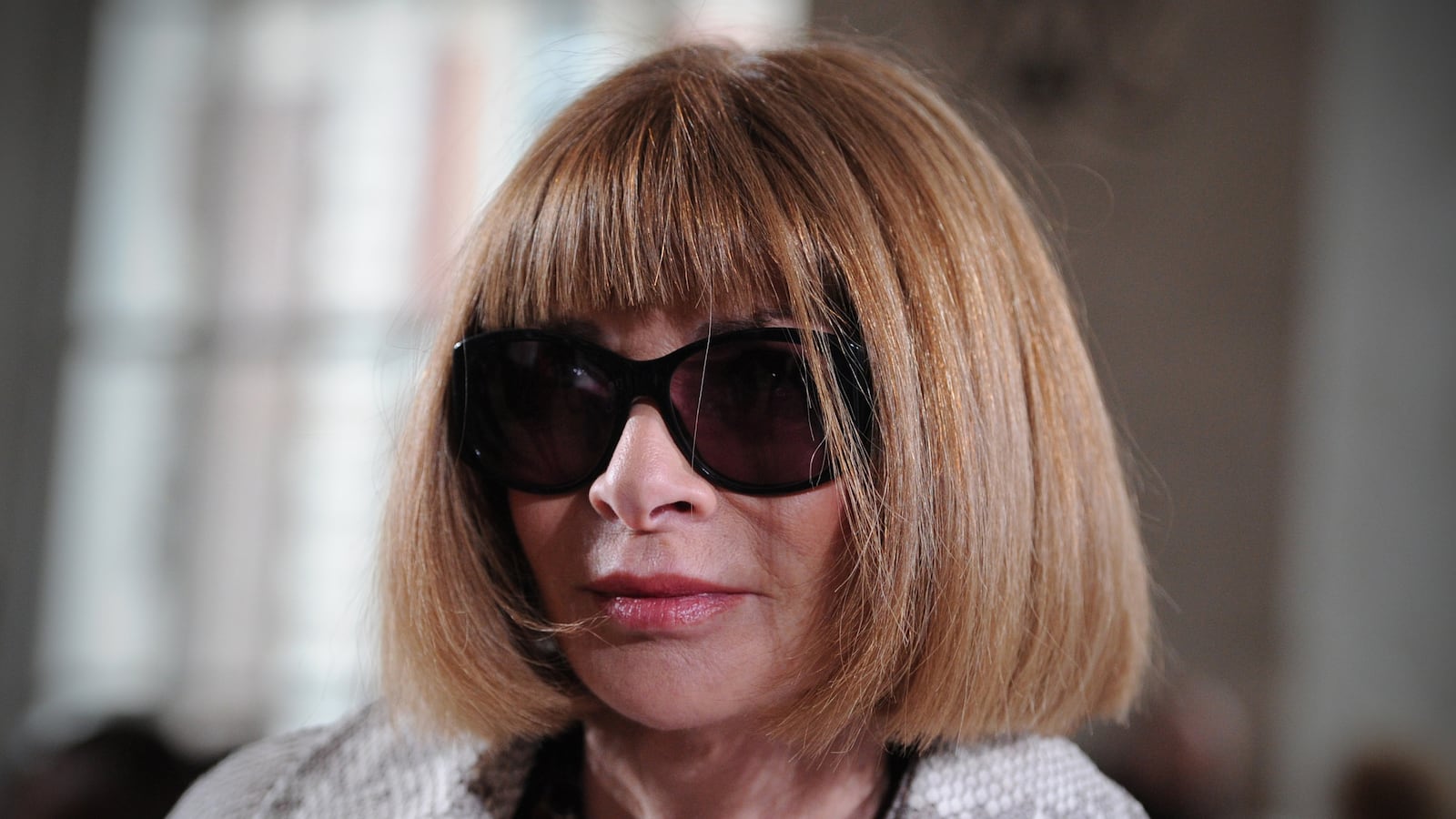 articles/2012/12/04/obama-is-reportedly-considering-anna-wintour-for-ambassadorship-to-uk-or-france/classic-anna-wintour-fb_kcwp4l