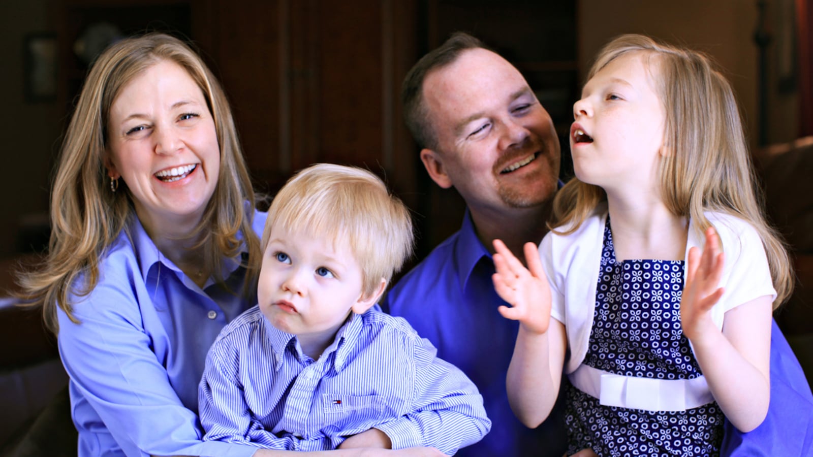 articles/2012/05/24/jeremy-hilton-us-military-s-first-male-spouse-of-the-year/military-spouse-of-the-year-ellison_dssxij