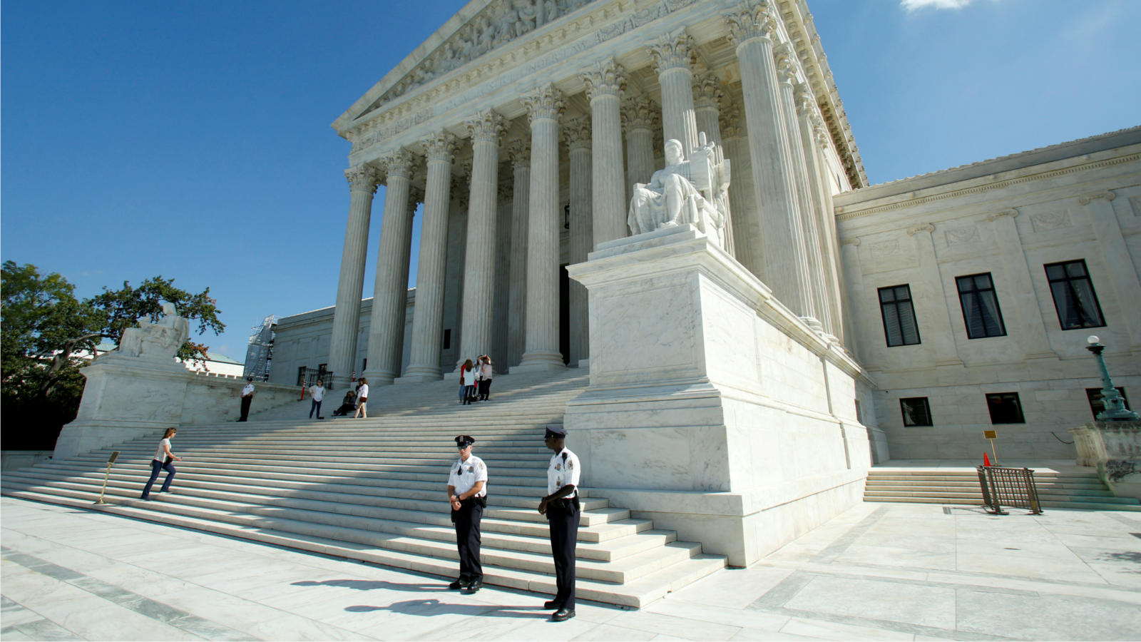 170522-cheat-scotus-yuri-gripas_j7d6od