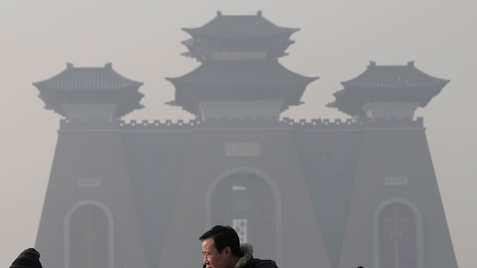 cheats/2012/12/06/china-to-flatten-700-mountains/linfen-china-cleans-up-telegraph_sjisoq