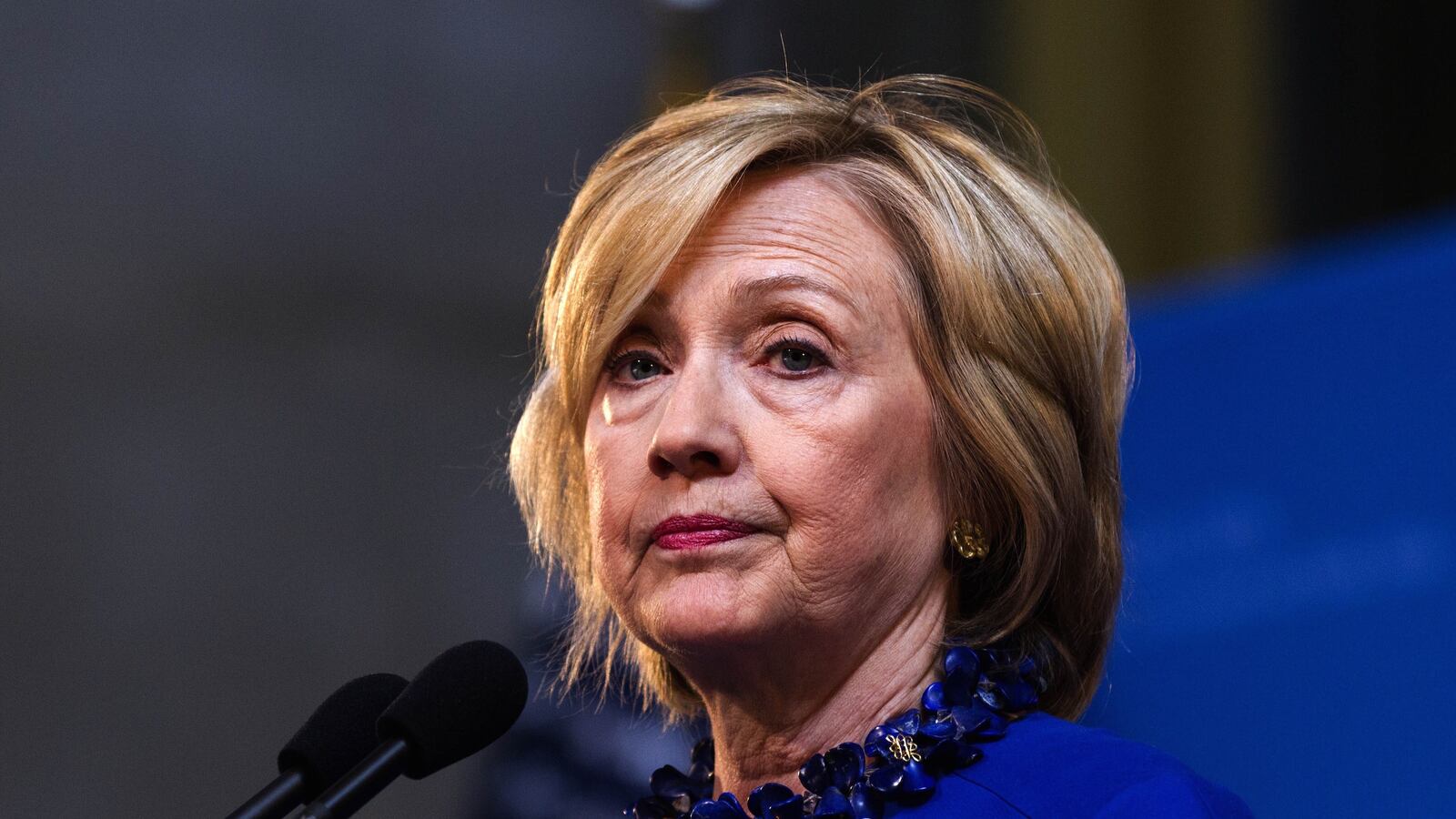 cheats/2015/09/08/hillary-apologizes-for-private-emails/150909-hillary-clinton-email-cheat_vzy8fc