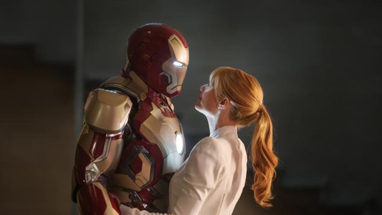 cheats/2013/05/05/iron-man-3-nets-175m/130515-iron-man-3-cheat_xwm7qw