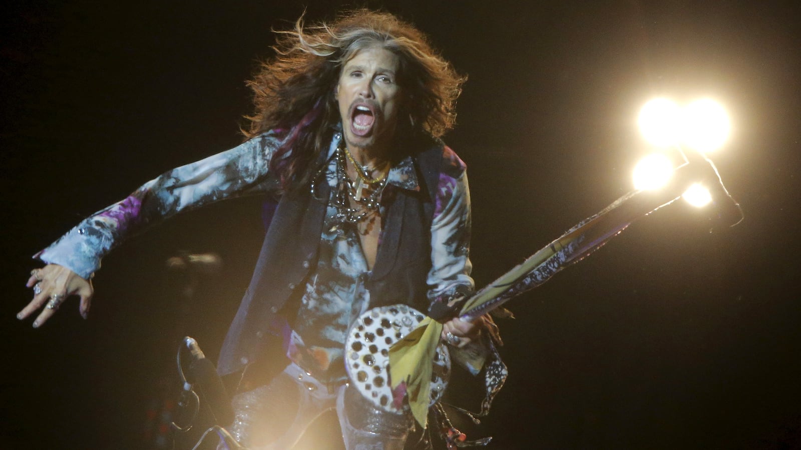 Singer Steven Tyler of Aerosmith performs during a concert to celebrate City Day in central Moscow, Russia, September 5, 2015.
