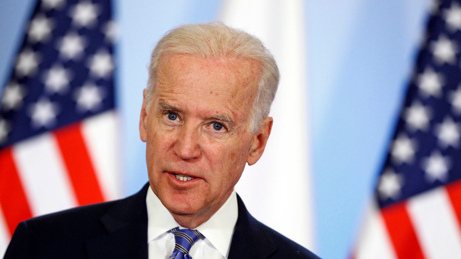 articles/2014/04/02/joe-biden-reveals-skincare-secret-monaco-royals-opt-out-of-grace-biopic-premier/140402-biden-fashion-cheat_qajw2w