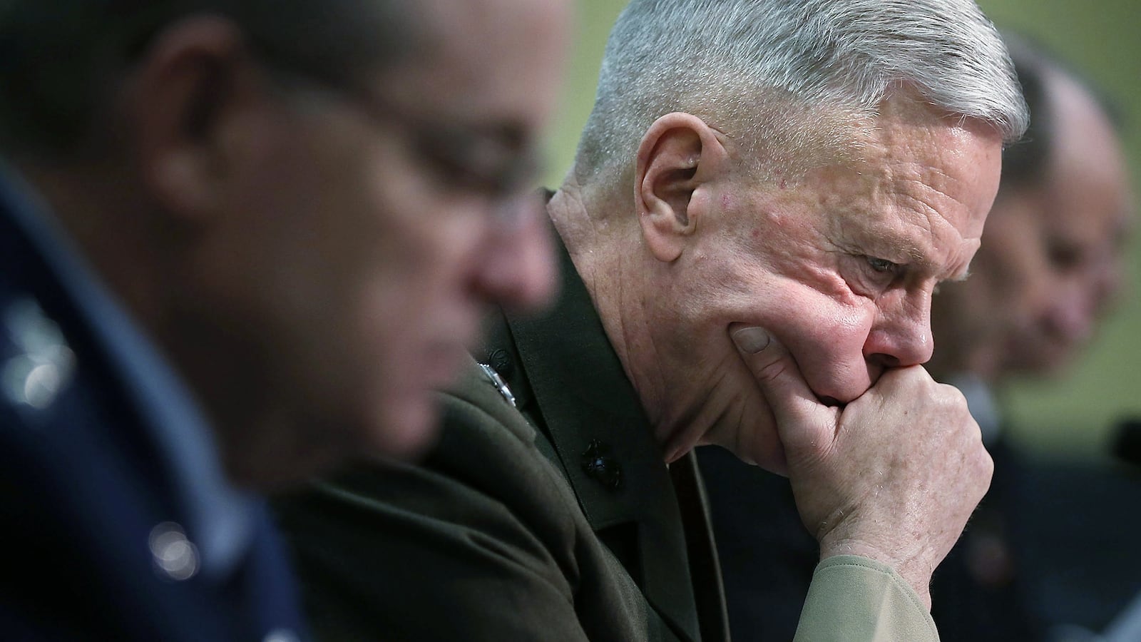 articles/2014/02/26/gagging-the-corps-a-marine-commandant-s-war-on-newsprint/140226-abrams-marine-times_lxyfmf