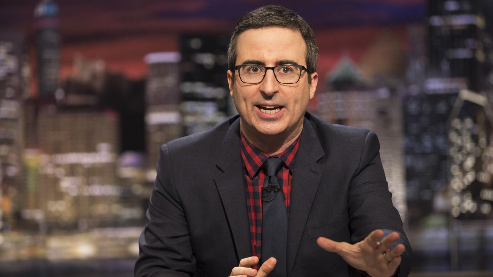 articles/2016/06/27/john-oliver-loses-it-over-brexit-there-are-no-fucking-do-overs/160625-Stern-John-Oliver-tease_th5uew