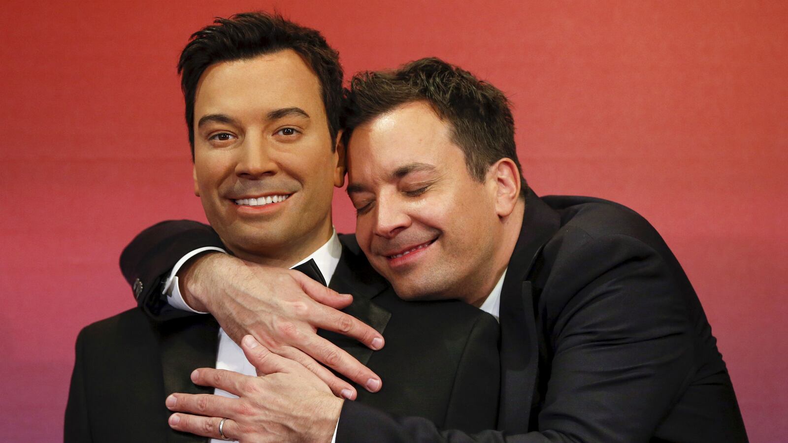 cheats/2015/08/13/fallon-s-tonight-show-extended-to-2021/150813-jimmy-fallon-nbc-cheat_slufq7