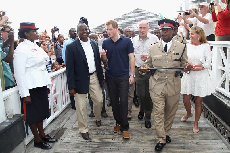 galleries/2012/03/08/prince-harry-s-guide-to-vacationing-in-the-tropics-photos/harry-tropics-slide-5_mqa2ek