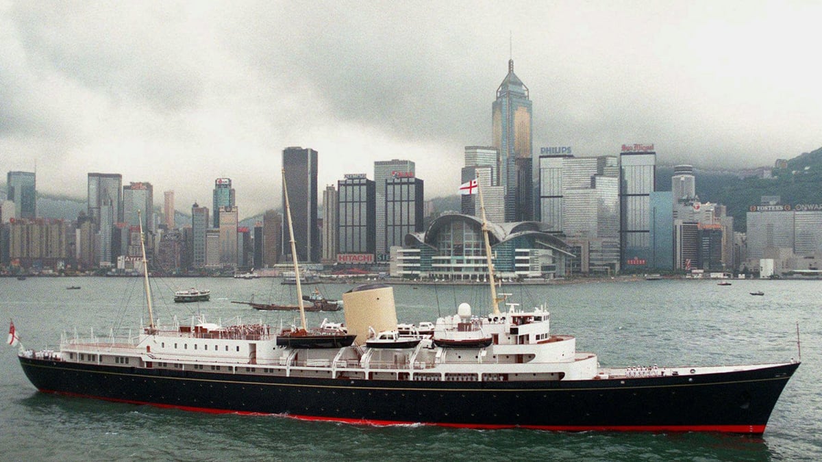 cheats/2012/01/16/u-k-can-t-afford-new-royal-yacht/queen-new-royal-yacht-no-funding-cs_mnoh5s