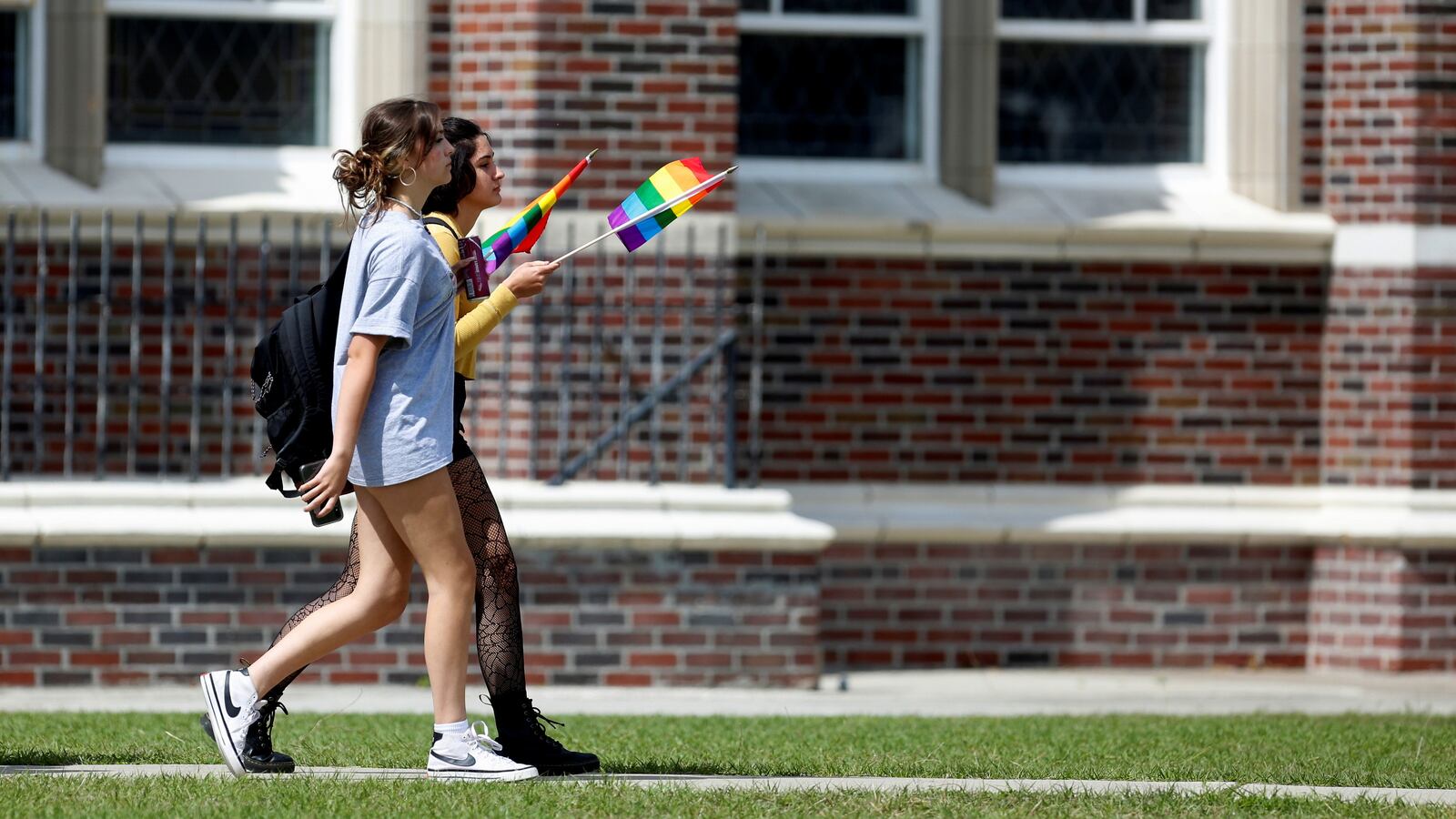 2022-03-03T191230Z_169354979_RC2ZUS9O368E_RTRMADP_3_USA-LGBT-FLORIDA_flsh2o