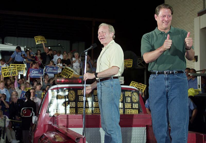 galleries/2010/01/20/was-it-the-truck/truck-campaigning---gore_x9tck2