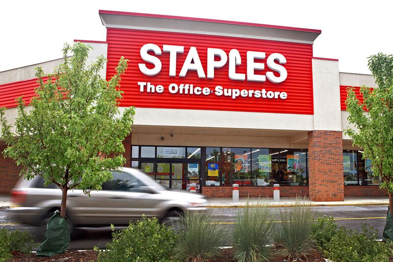 galleries/2012/01/12/ten-things-more-popular-than-rick-perry-photos/more-popular-than-rick-perry-staples_e8tbio