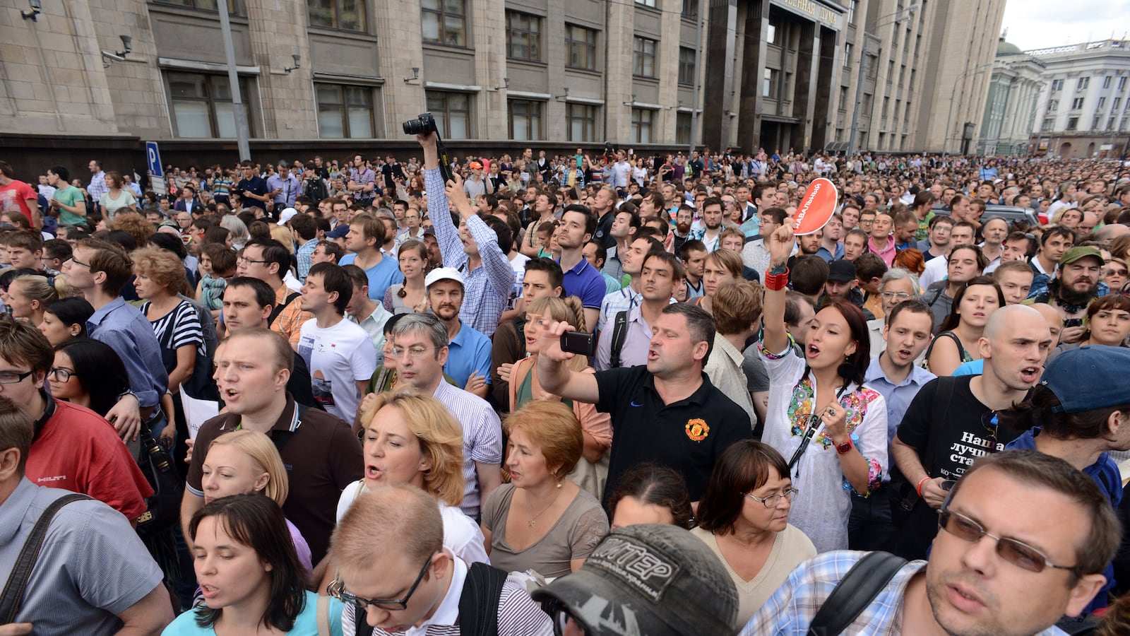 articles/2013/07/19/russia-rises-up/130717-russia-protests-nemtsova-tease_rgpc1g
