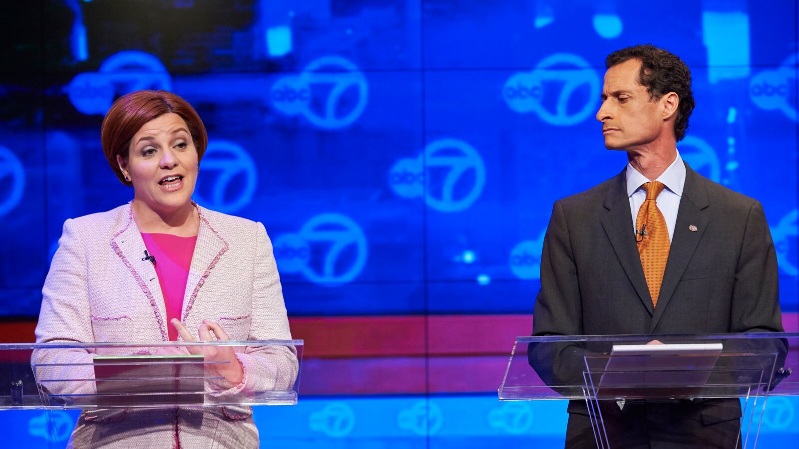 cheats/2013/08/13/weiner-quinn-clash-at-debate/130813-weiner-quinn-debate-cheat_vrwjuz