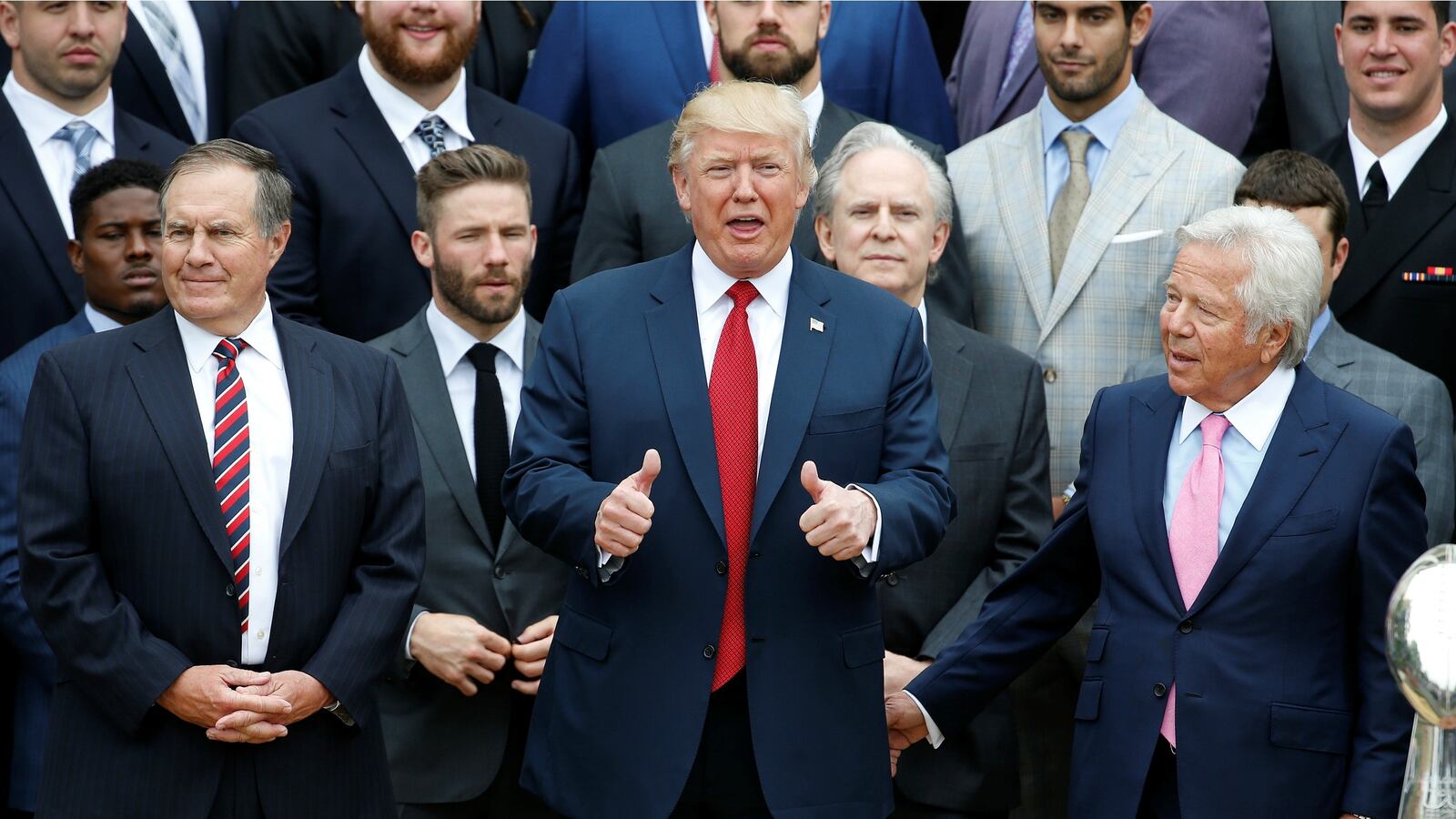 cheats/2017/04/20/trump-ny-times-caught-in-a-big-lie-over-patriots-photos/170420-trump-patriots-cheat_a35skf