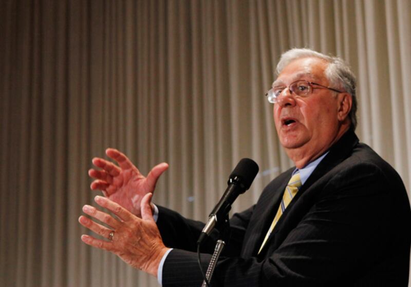 galleries/2010/11/05/political-bestsellers/political-bestsellers-20_efhpoy