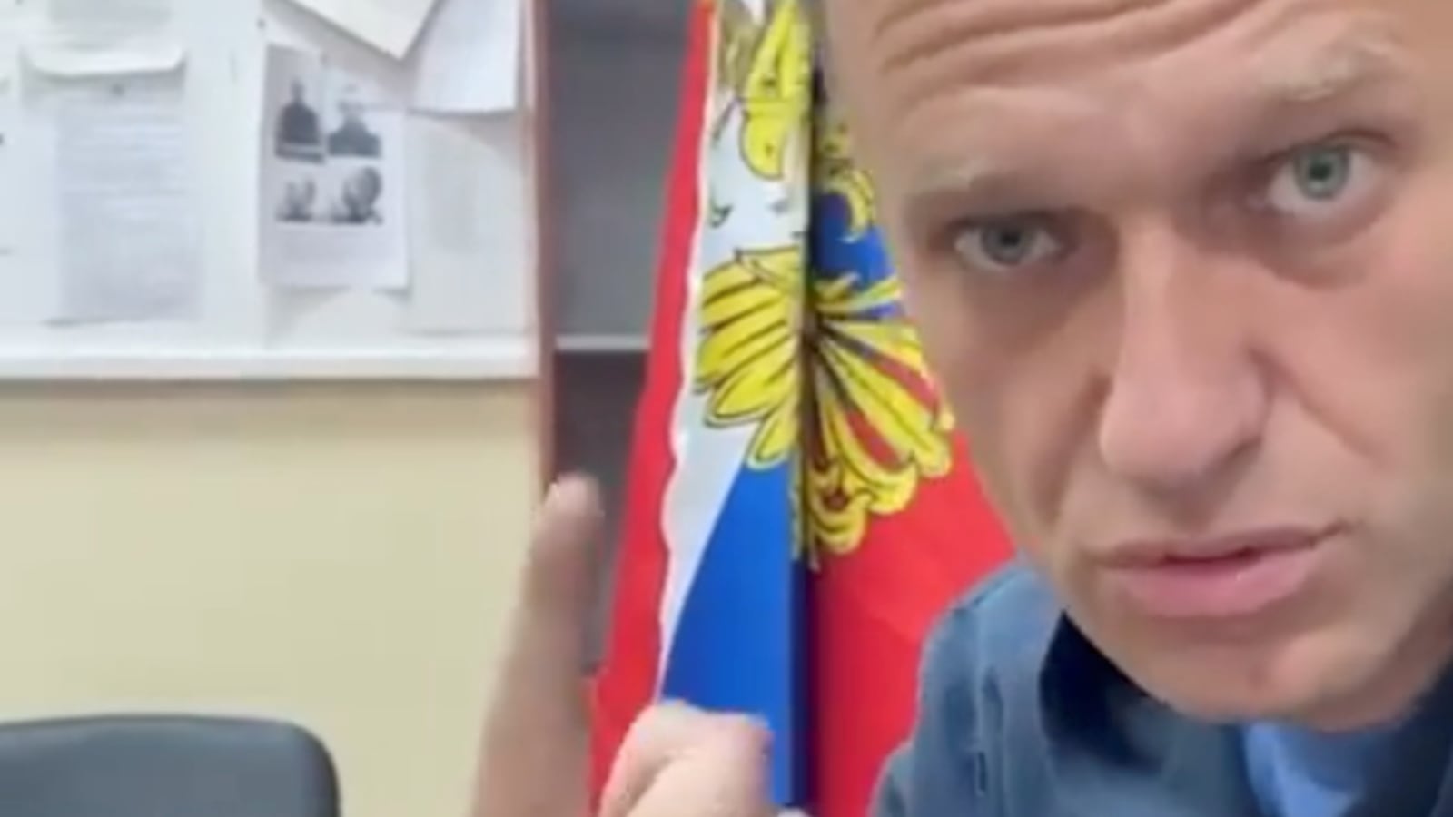 2021-01-18T103607Z_354336139_RC2AAL9EFILH_RTRMADP_3_RUSSIA-POLITICS-NAVALNY_t0cpgz