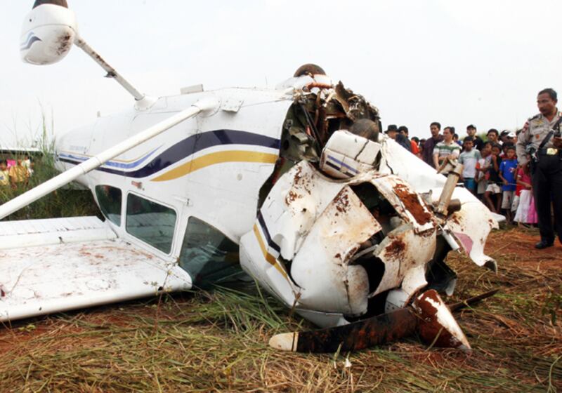 galleries/2011/04/18/dangerous-planes/dangerous-planes---cessna-170_pydsal