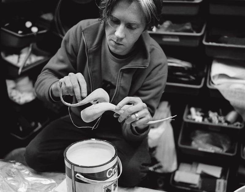 galleries/2013/03/13/inside-philip-treacy-s-world-see-photos-from-the-milliner-s-new-book/130312-philip-treacy-kevin-davies-03_ffgvq9