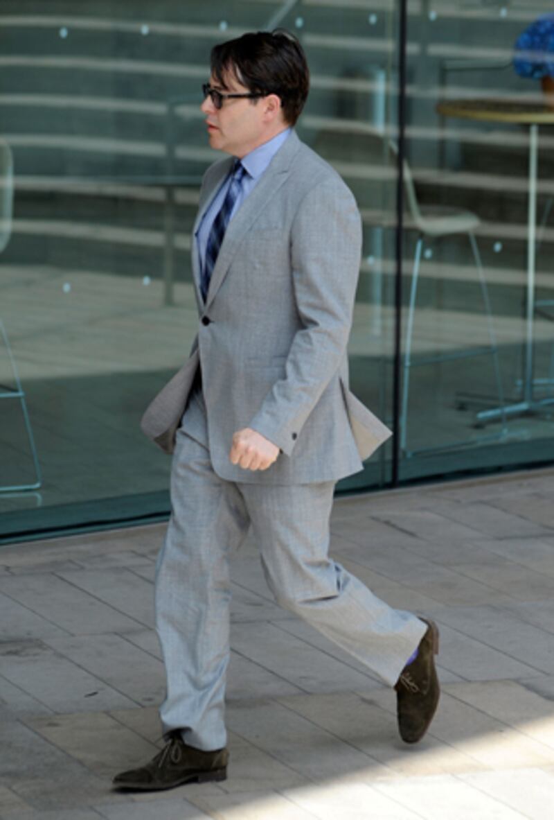 galleries/2012/07/09/guests-at-nora-ephron-s-memorial-matthew-broderick-steve-martin-and-more-photos/nora-ephron-memorial-guests-broderick_kacqay