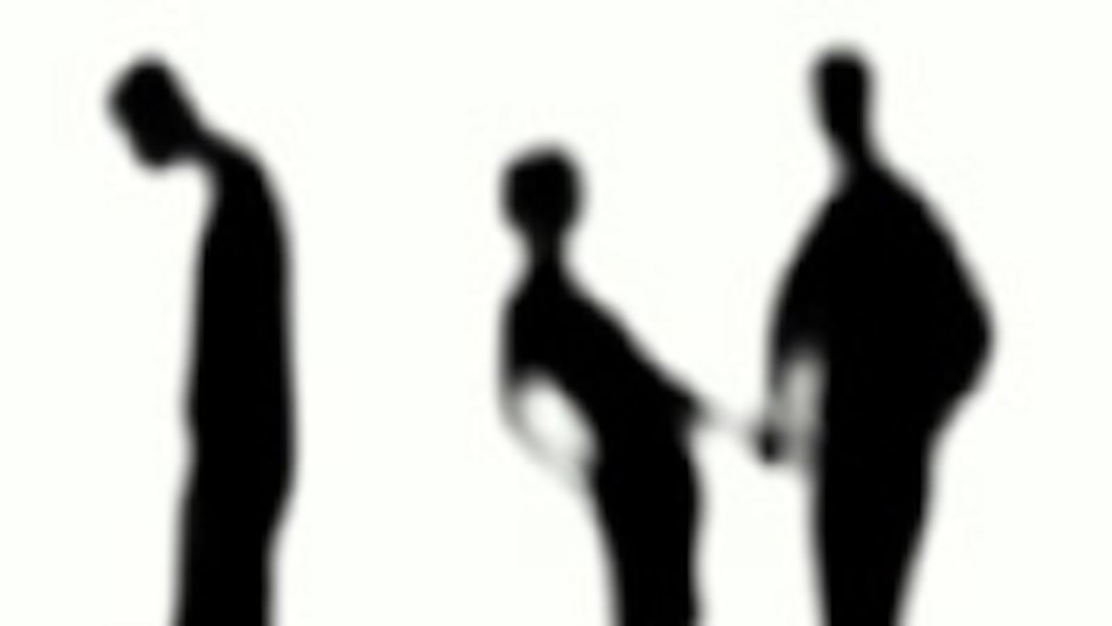 articles/2009/07/23/a-vile-love-triangle/antrim-glovers-mistake_39306_wh9ulz