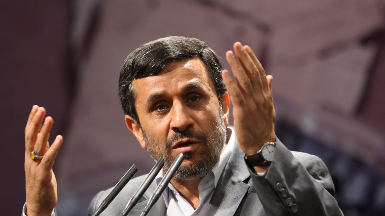cheats/2011/09/27/al-qaeda-blasts-iran-s-9-11-conspiracy-theories/ahmadinejad-cheat_jpqz1h