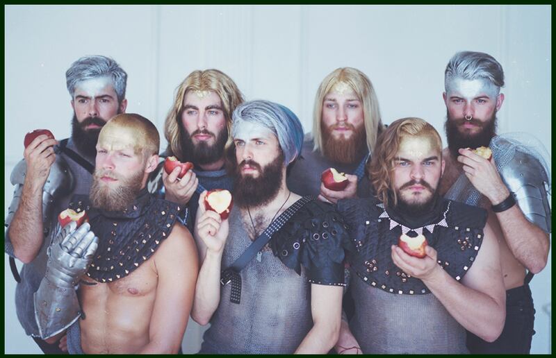 galleries/2015/02/03/gorgeous-dark-russian-fairy-tales-photos/150203-russian-fairy-tale-04_bxbaa1