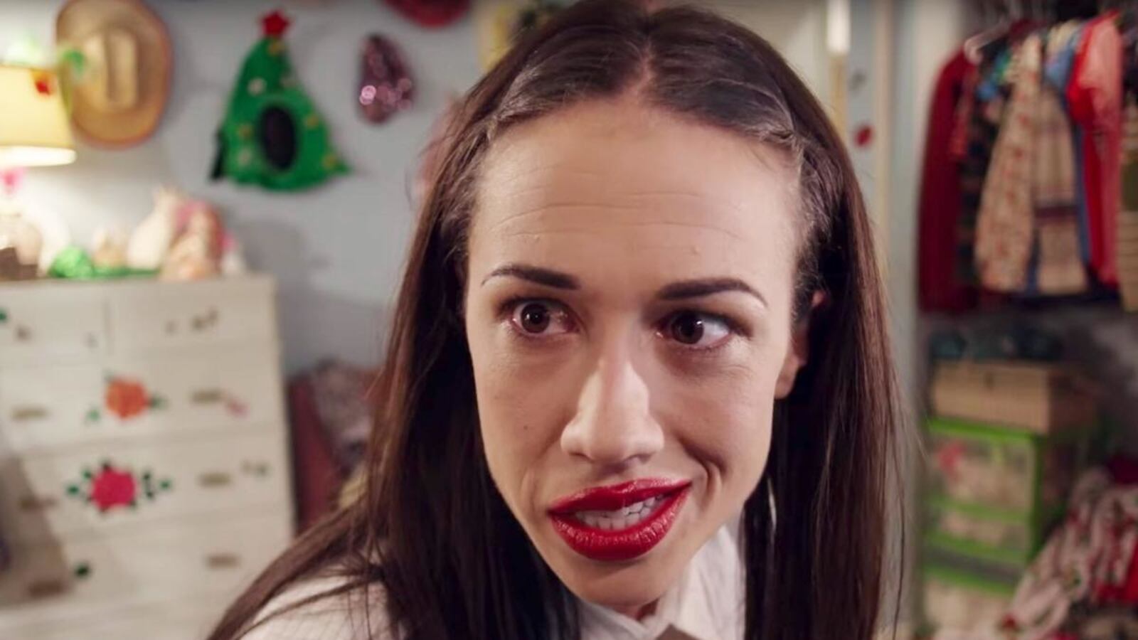 articles/2016/10/15/how-colleen-ballinger-brought-youtube-sensation-miranda-sings-to-netflix/161013-Wilstein-Miranda-Sings-tease_czaiz7