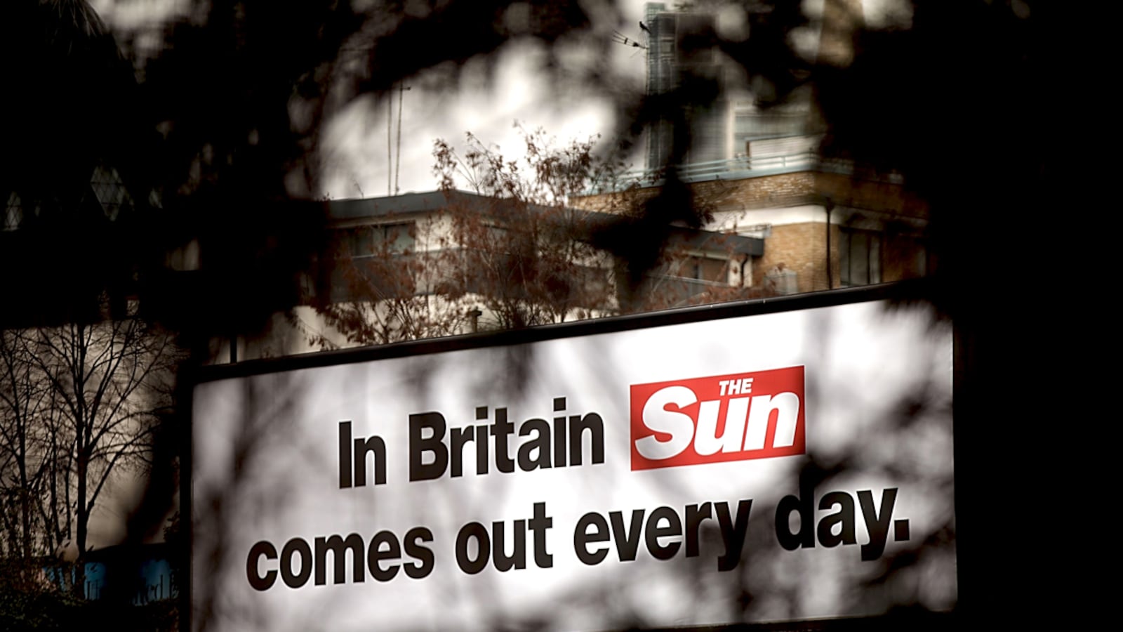 articles/2012/02/26/rupert-murdoch-launches-sun-on-sunday/sun-relaunch-giglio_wxuo9d