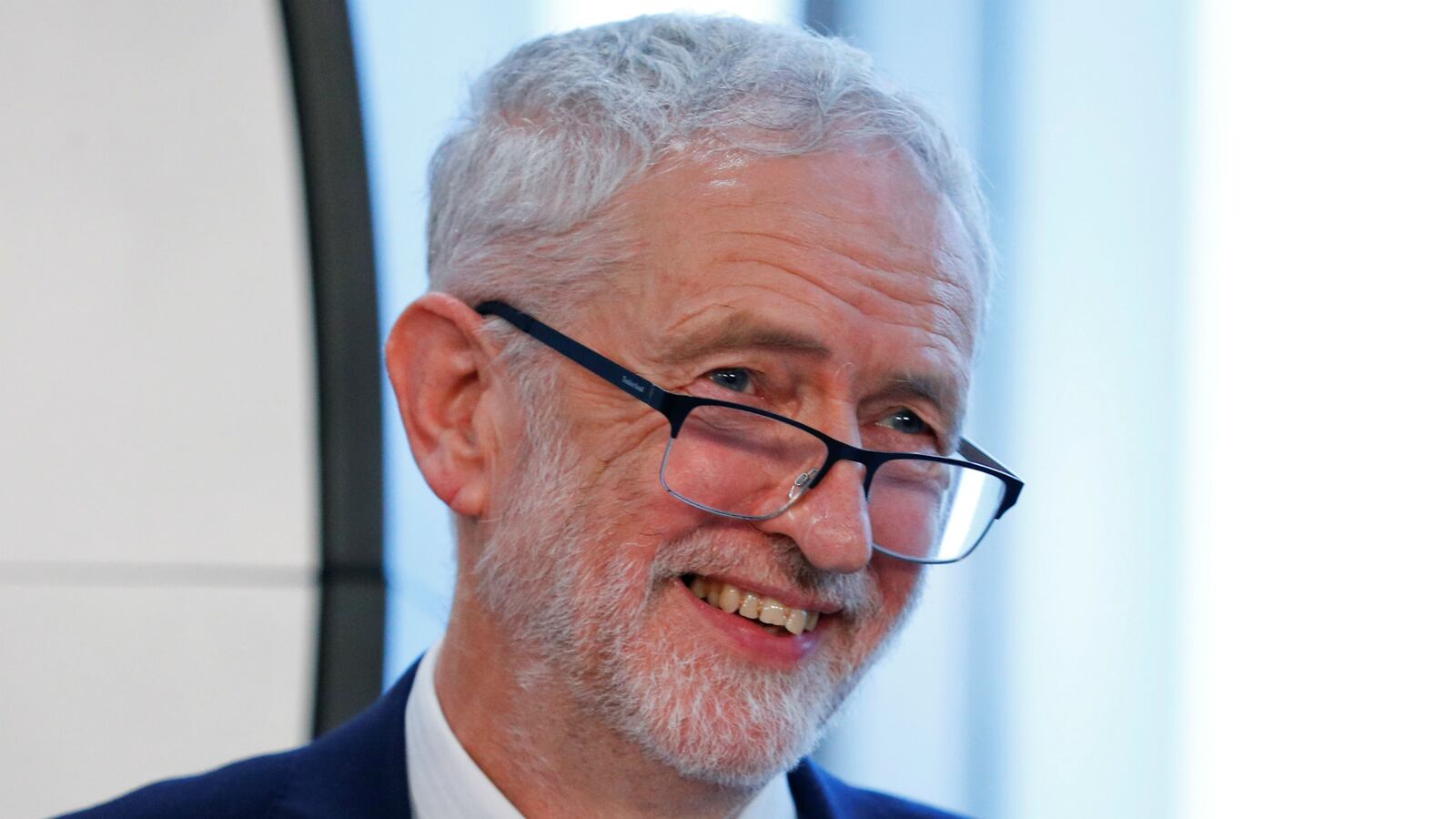 190116-CorbSmile_pftqj5