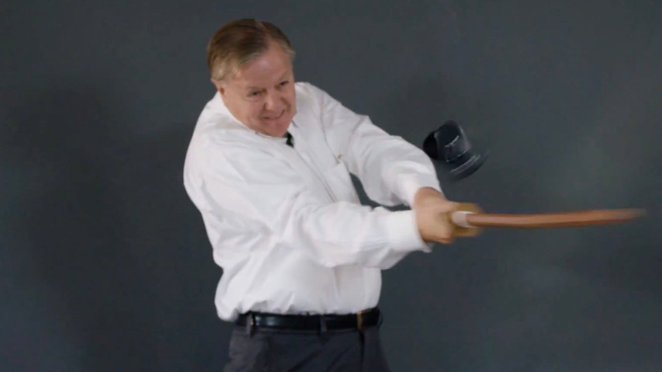 articles/2015/07/22/lindsey-graham-destroys-his-cell-phone/150722-viralvid-graham-tease_nvdyxw