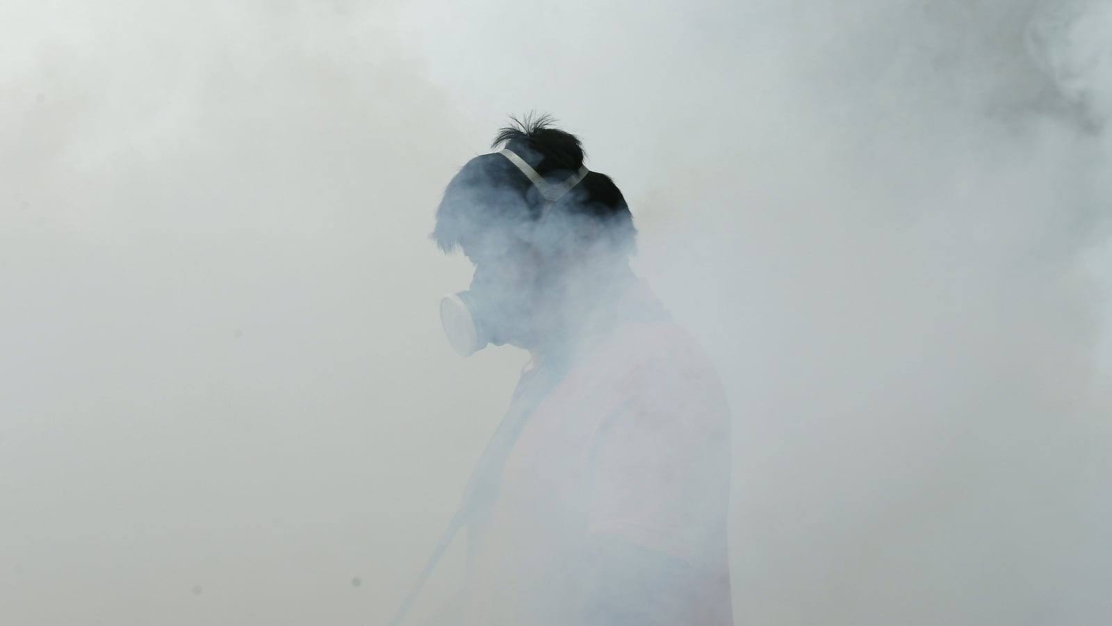 articles/2016/09/21/zika-s-making-some-people-sick-it-s-making-other-people-crazy/160920-allen-zika-tease_f5ohjg