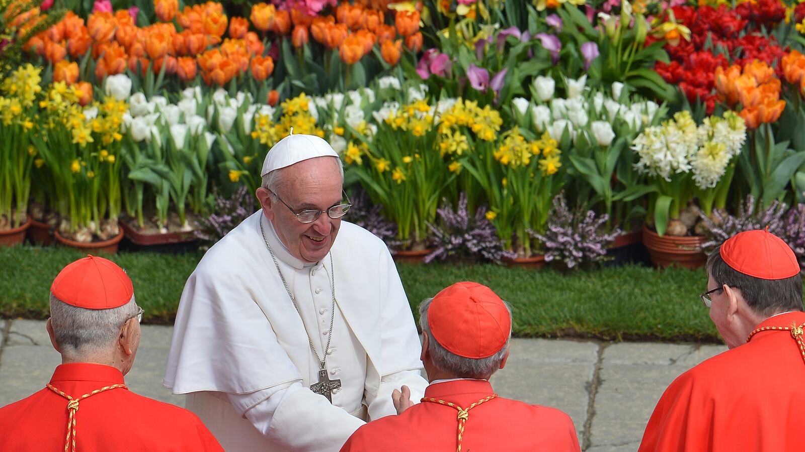 cheats/2013/03/31/pope-francis-prays-for-syria-koreas/130331-pope-easter-cheat_ilboue