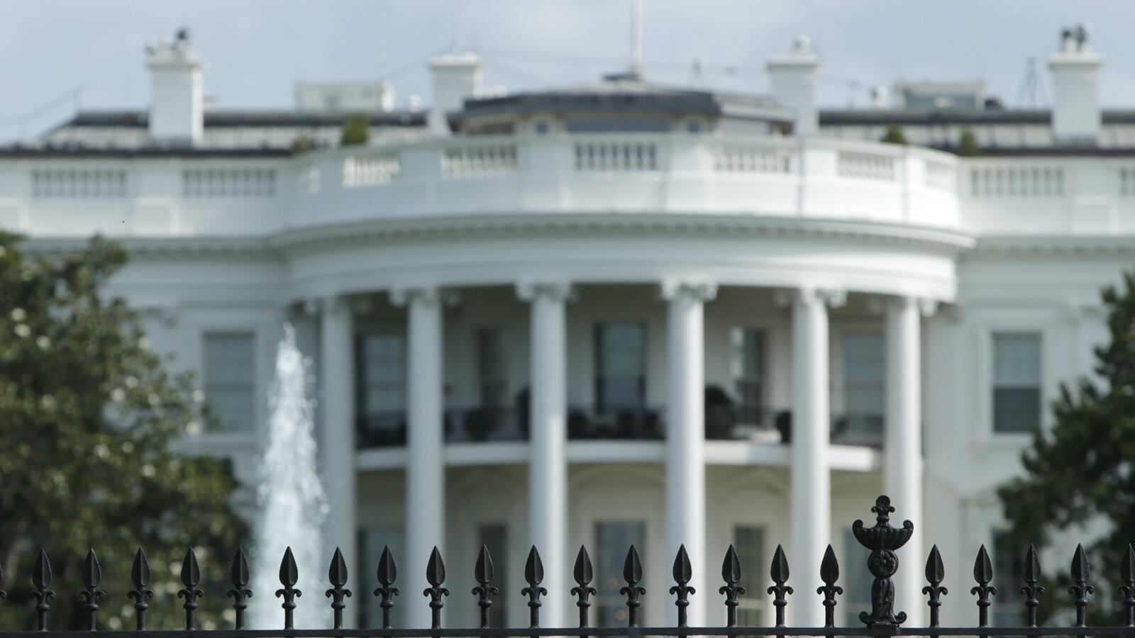 180614-wh-press-departure-cheat_iwspfv