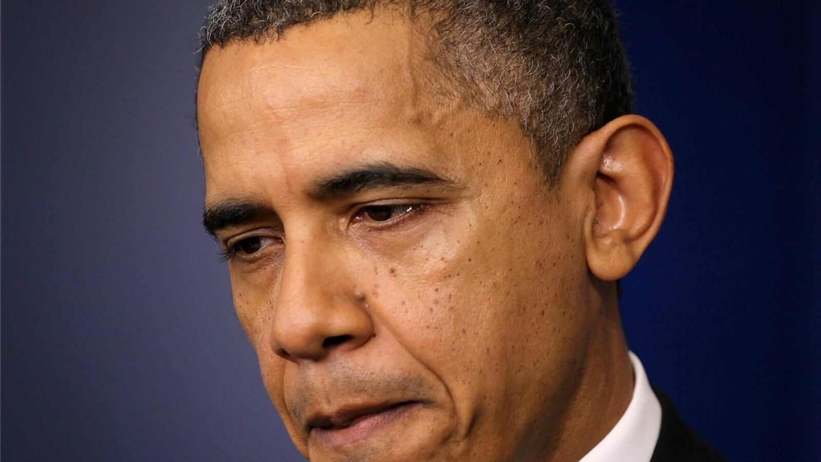 cheats/2012/12/31/congress-won-t-meet-monday-deadline-to-avert-fiscal-cliff/obama-gun-control-cheat_hpgshn