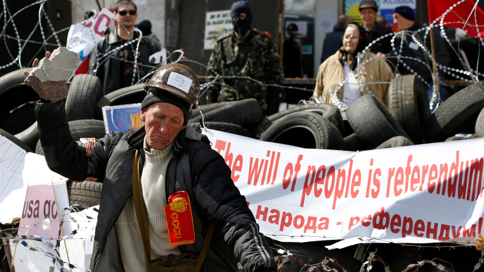 cheats/2014/04/16/u-s-preps-new-russia-sanctions/140416-sanctions-cheat_rb45i1