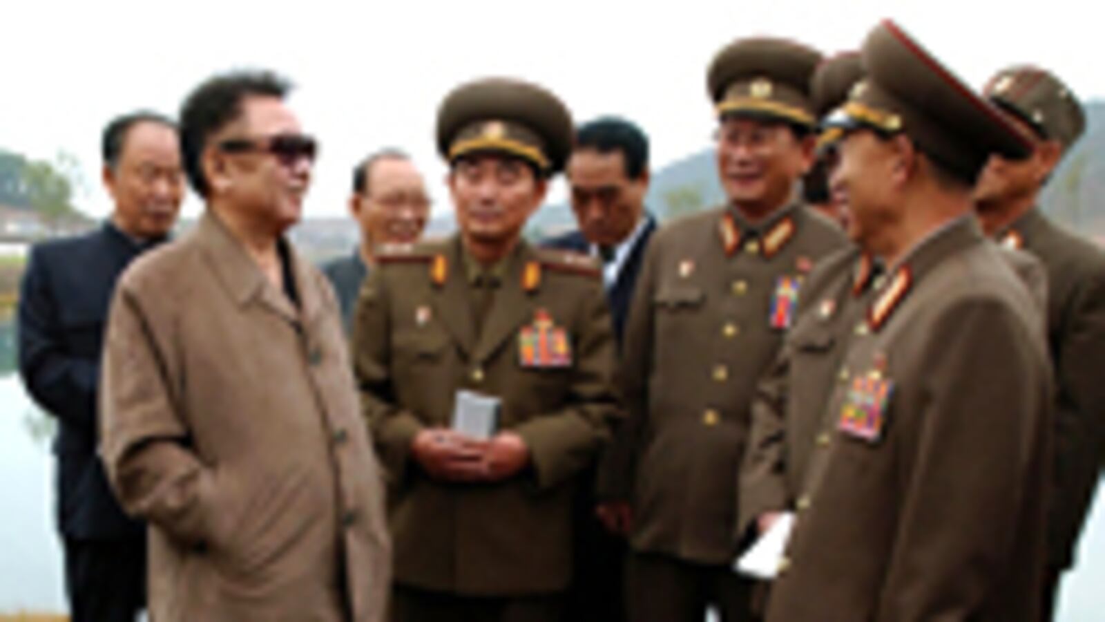 cheats/2009/10/12/n-korea-fires-five-missiles/bush-korea-kim-jong-il_28594_waeluw
