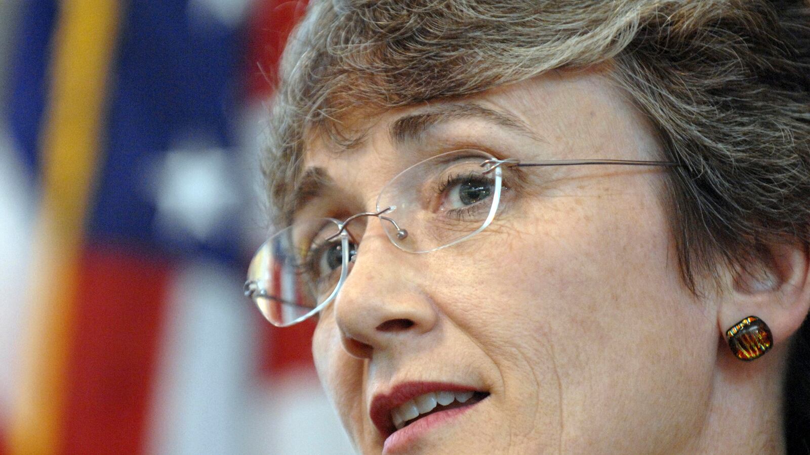 articles/2017/02/28/what-was-trump-s-air-force-pick-doing-for-all-that-cash/170228-cpi-rep-heather-wilson-tease_tpzny6