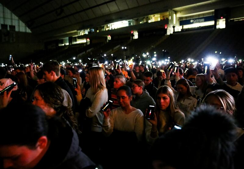 2022-12-01T033130Z_2029844387_RC2HWX97MS8H_RTRMADP_3_IDAHO-STUDENTS-VIGIL_l32jt8