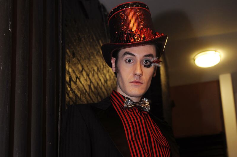 galleries/2012/02/25/axwell-presents-cosmic-opera-extrasensory-dance-event-at-hammerstein-ballroom-new-york/cosmic-opera-01_yfmrqk