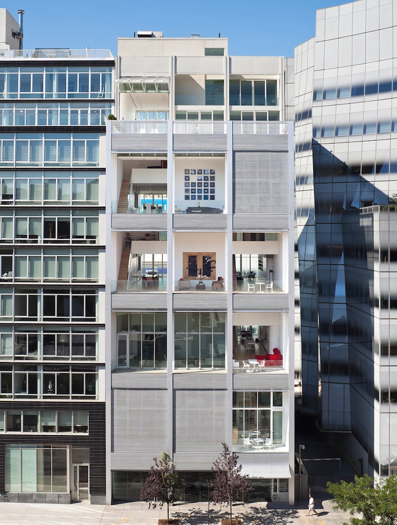 galleries/2014/03/24/2014-pritzker-architecture-prize-laureate-shigeru-ban-photos/shigeru-ban-metal-shutter-house_qcscnd