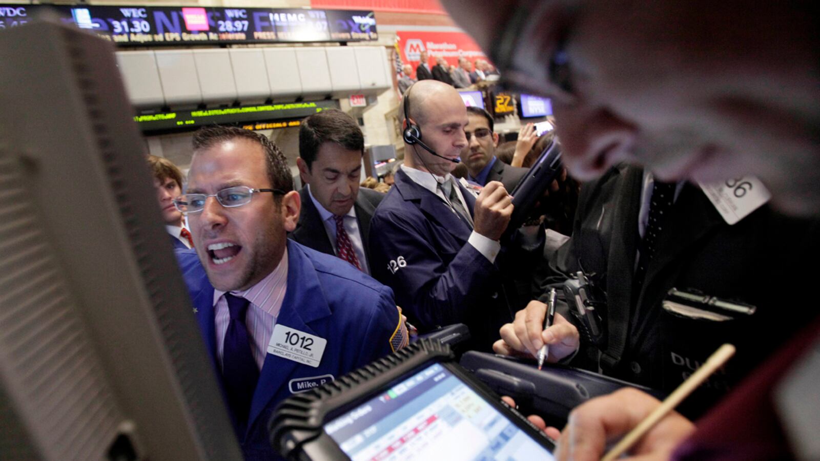 cheats/2011/07/27/stocks-plummet-due-to-debt-deal/stock-exchange-cheat_fksf2h